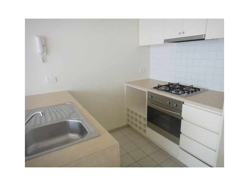 212/60 Speakmen Street, Kensington VIC 3031