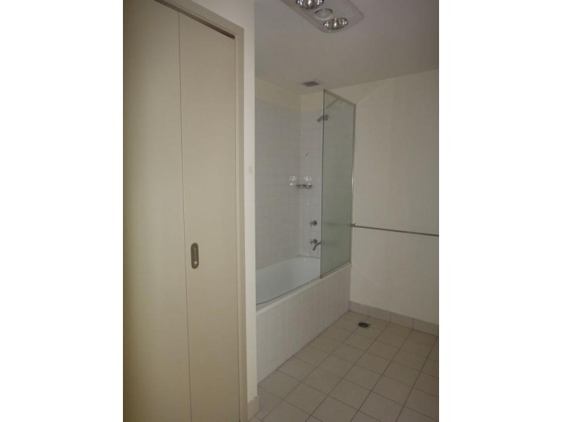 212/60 Speakmen Street, Kensington VIC 3031