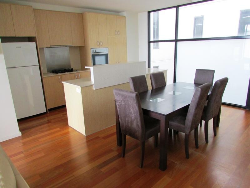 304/49 Beach Street, Port Melbourne VIC 3207