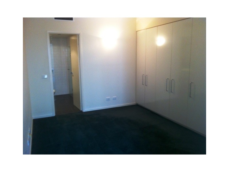 207/459 Royal Parade, Parkville VIC 3052