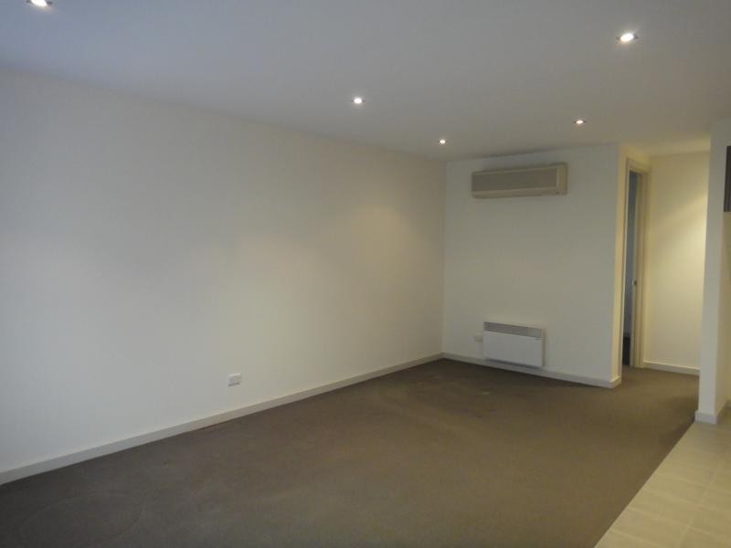 16/114 Mason Street, Newport VIC 3015