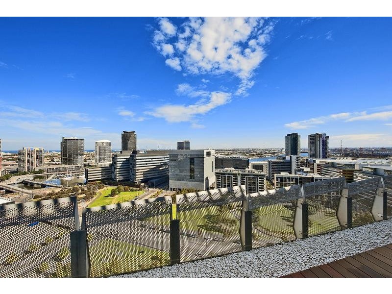 1803/8 Waterview Walk, Docklands VIC 3008
