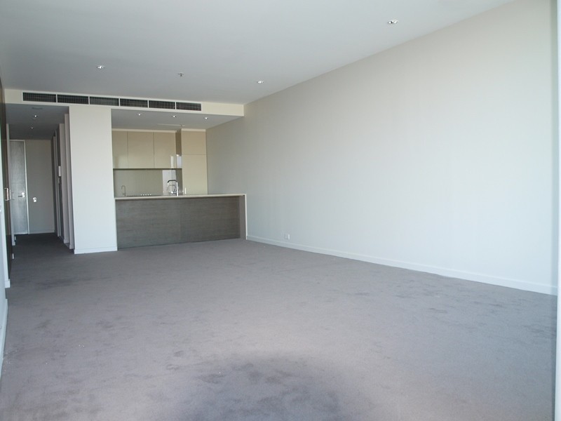 1008/70 Queens Road, Melbourne VIC 3004