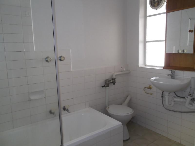 9/17 Queens Road, Melbourne VIC 3004
