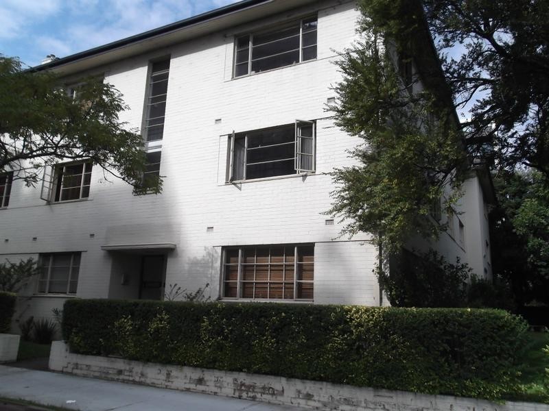 9/17 Queens Road, Melbourne VIC 3004