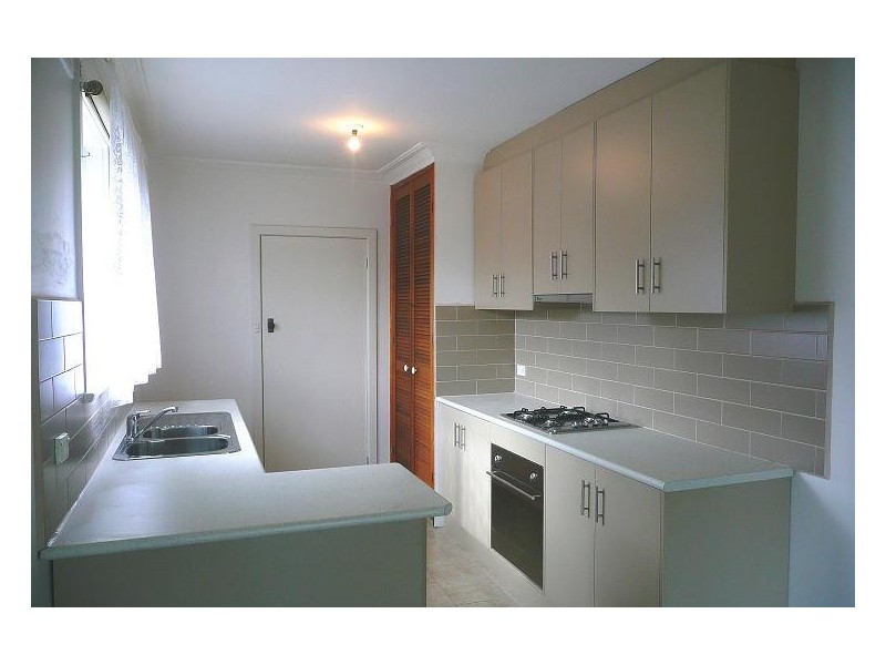 52 Perrett Avenue, St Albans VIC 3021