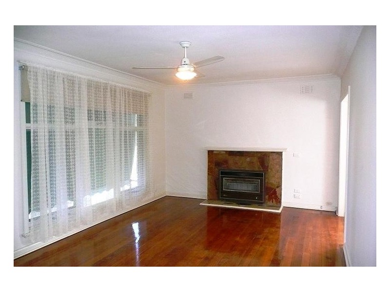 52 Perrett Avenue, St Albans VIC 3021