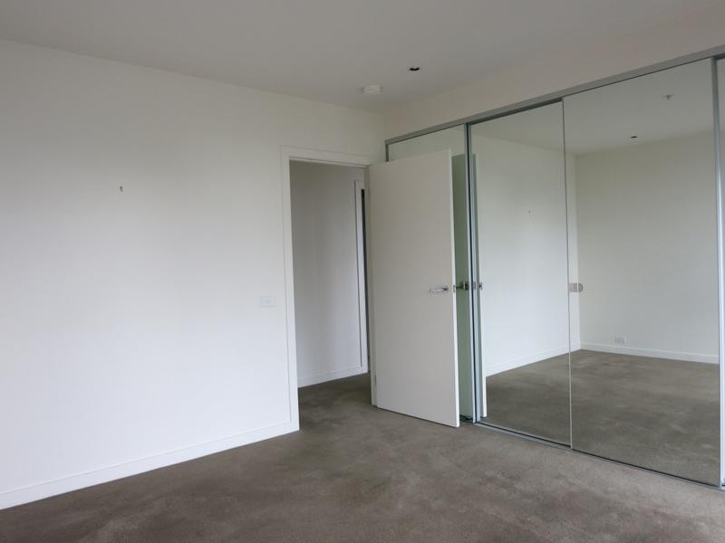 1003/55 Queens Road, Melbourne VIC 3004