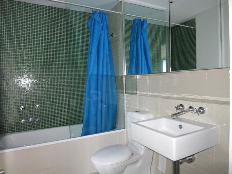 1003/55 Queens Road, Melbourne VIC 3004