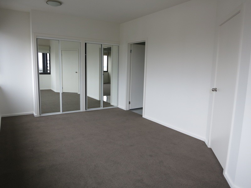 1909/250 Elizabeth Street, Melbourne VIC 3000