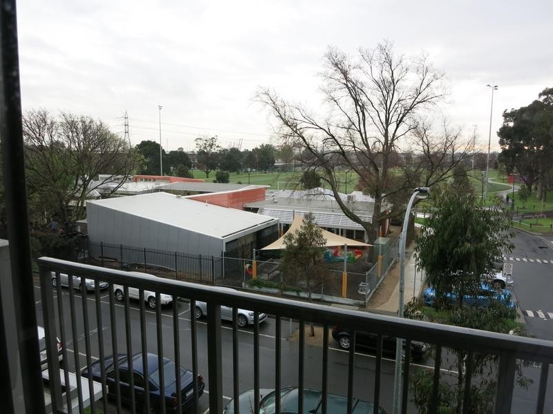 101/86 Altona Street, Kensington VIC 3031