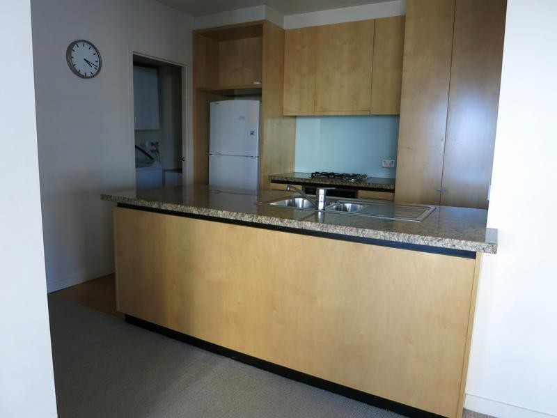 713/80 Clarendon Street, Southbank VIC 3006