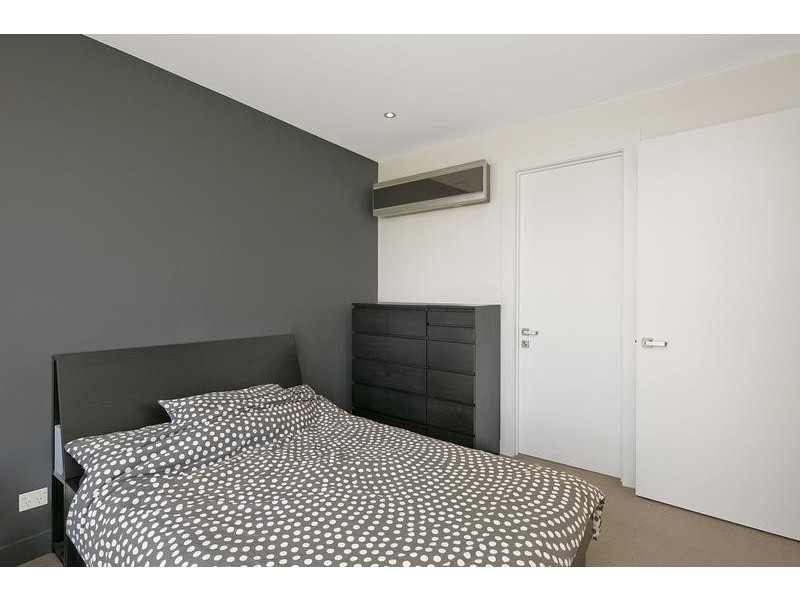 250/9 Wharf Street, Docklands VIC 3008