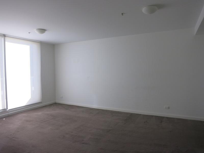 502/82 Queens Road, Melbourne VIC 3004