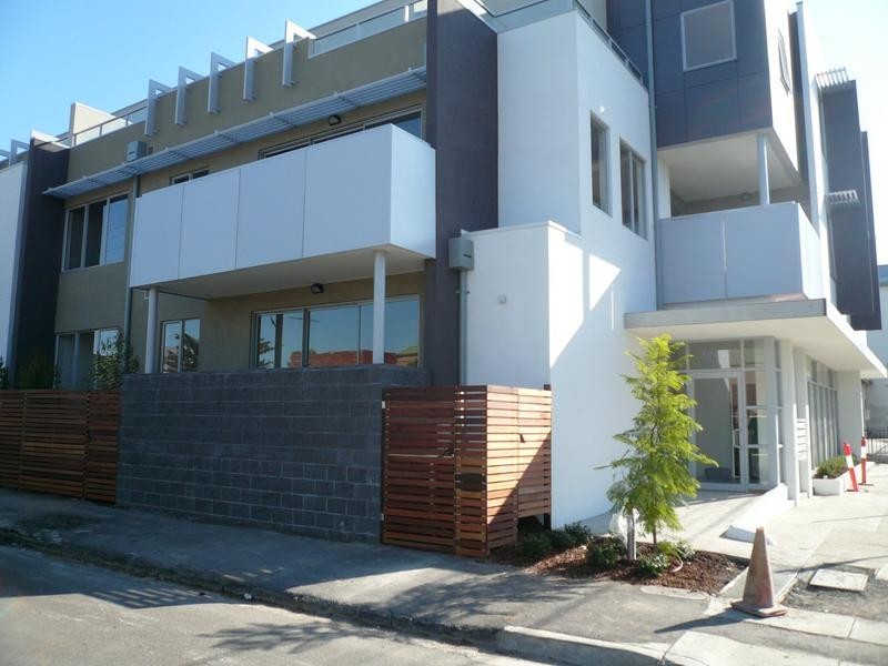 11/272 Albert Street, Brunswick VIC 3056