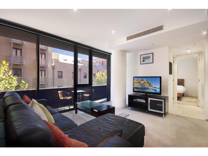 33/8 Cook Street, Southbank VIC 3006