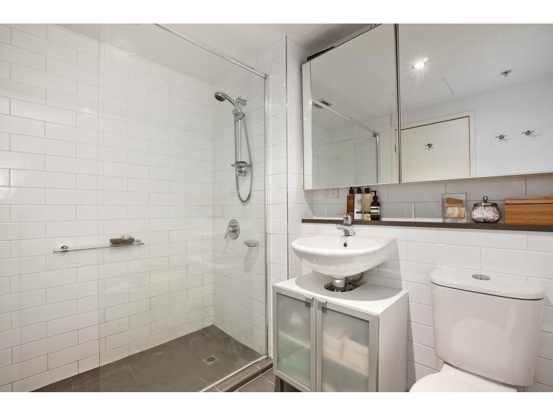 11/233 Dandenong Road, Windsor VIC 3181