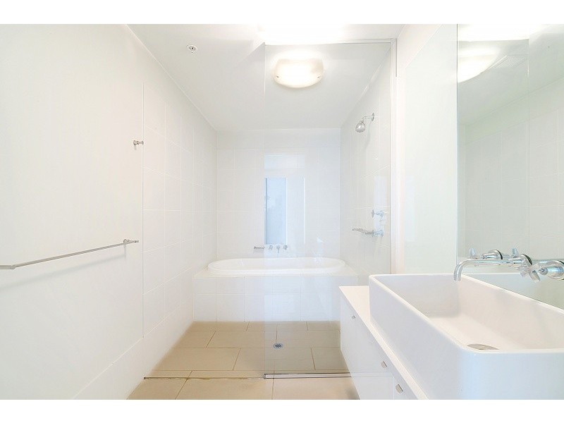 702/60 Siddeley Street, Docklands VIC 3008