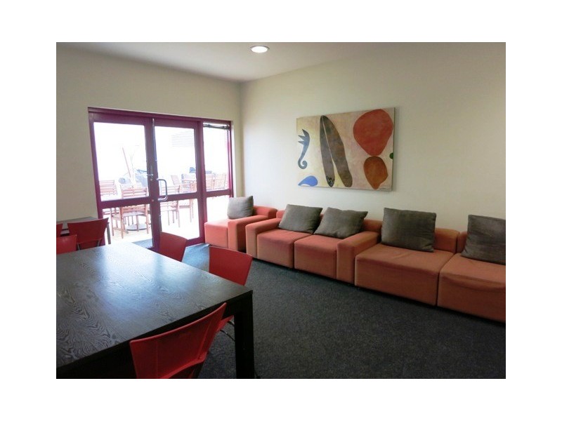 614/528 Swanston Street, Carlton VIC 3053