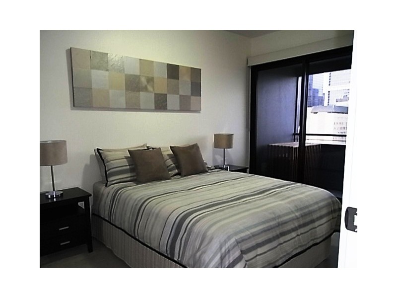 2011/250 Elizabeth Street, Melbourne VIC 3000