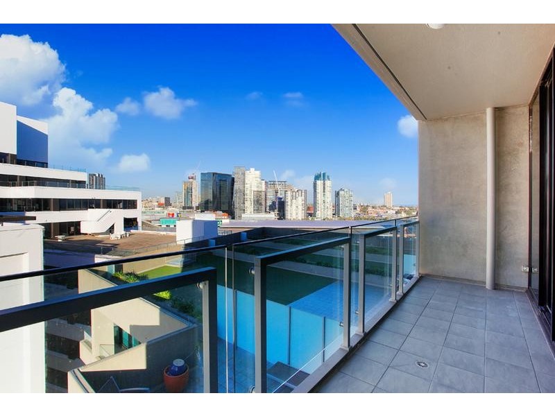 1307/60 Siddeley Street, Docklands VIC 3008
