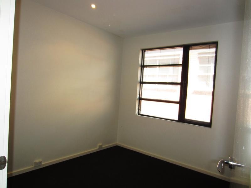 12 Capel Place, North Melbourne VIC 3051