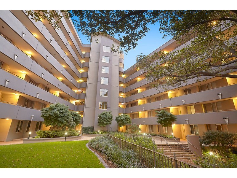 410/23 Queens Road, Melbourne VIC 3004