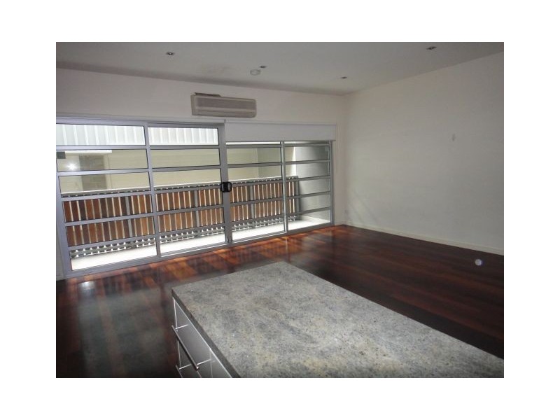 3/12-24 Tyrone Street, North Melbourne VIC 3051