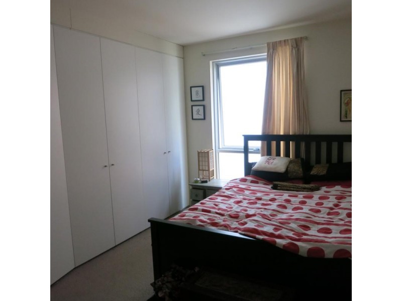 10/4-10 Bank Place, Melbourne VIC 3000