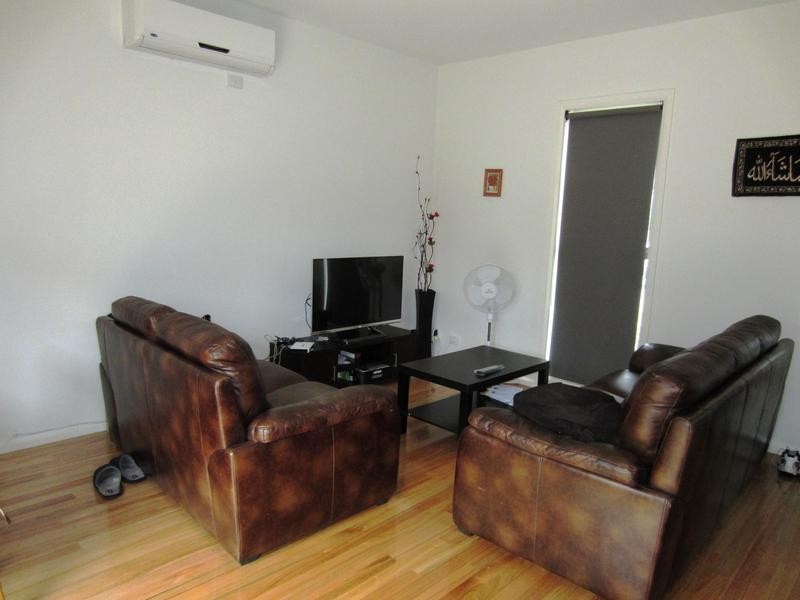 2/62 Chapman Avenue, Glenroy VIC 3046