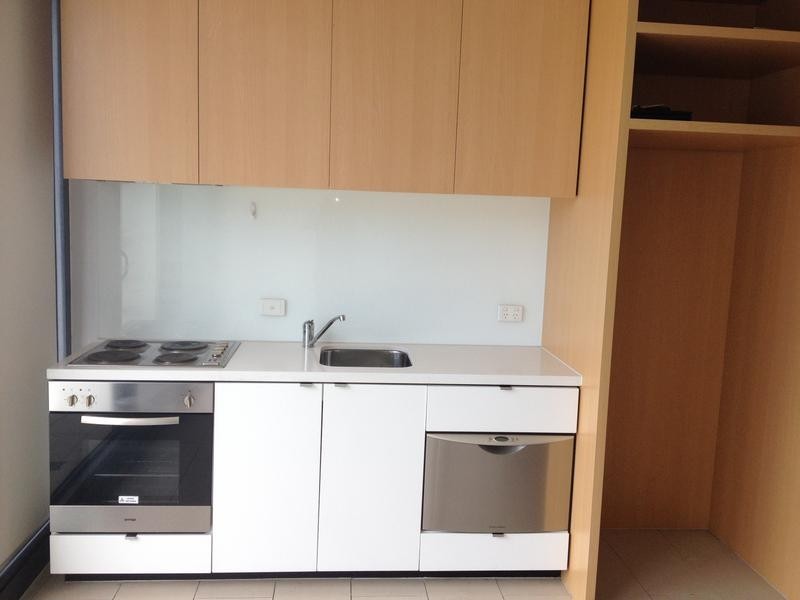 1318/555 Flinders Street, Melbourne VIC 3000