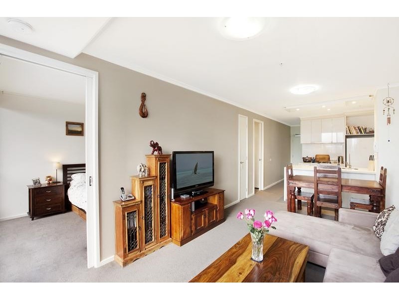 806/63 Whiteman Street, Southbank VIC 3006