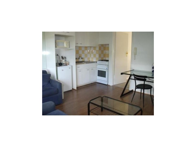 24/40 Waterloo Crescent, St Kilda VIC 3182