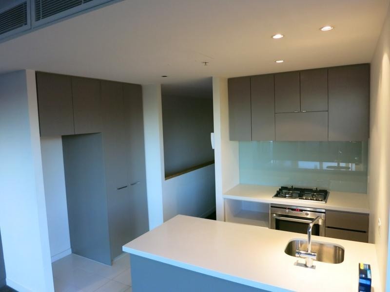 115/55 Queens Road, Melbourne VIC 3000