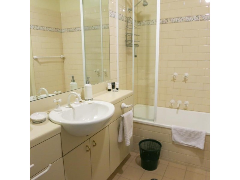 21/8 Wells Street, Southbank VIC 3006