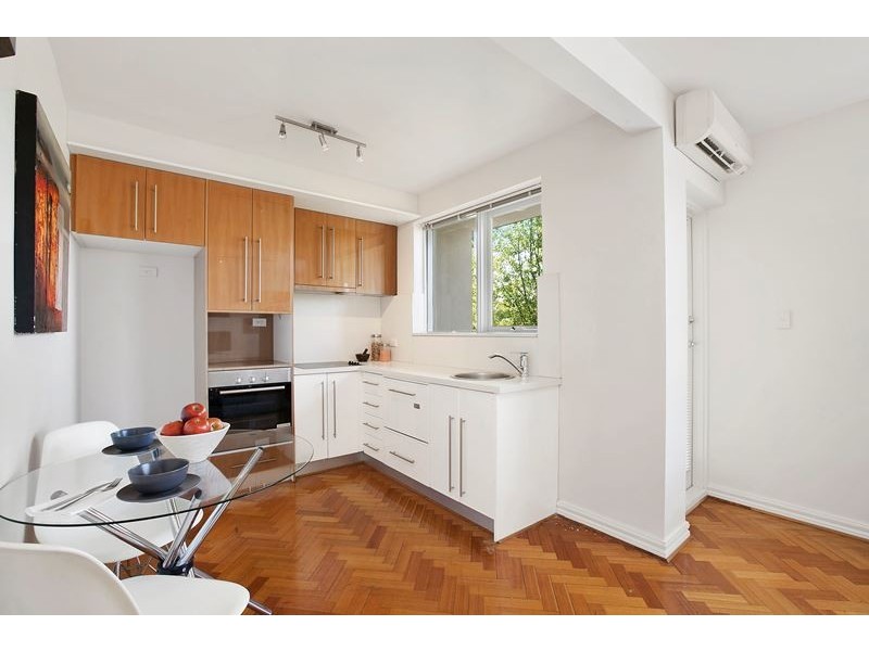 4/11 Kooyong Road, Armadale VIC 3143