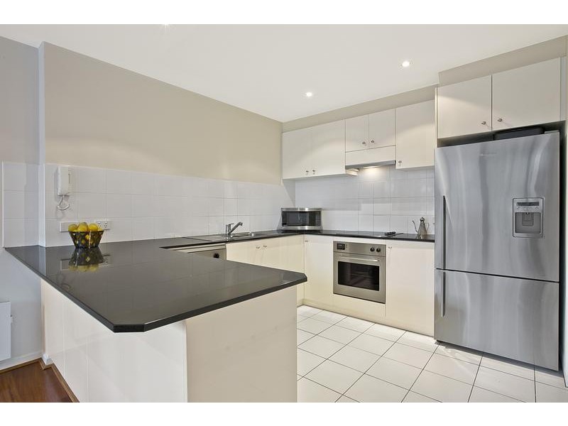 2/15 Exploration Lane, Melbourne VIC 3000