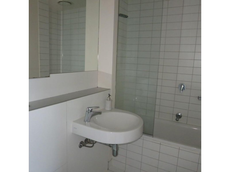 1510/620 Collins Street, Melbourne VIC 3000