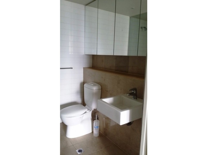 1405/8 McCrae Street, Docklands VIC 3008