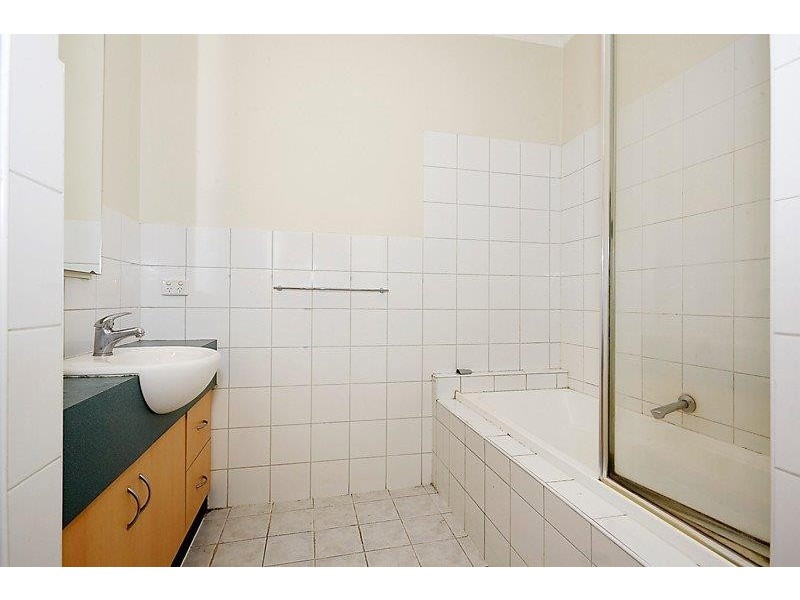 2/538 Swanston Street, Carlton VIC 3053