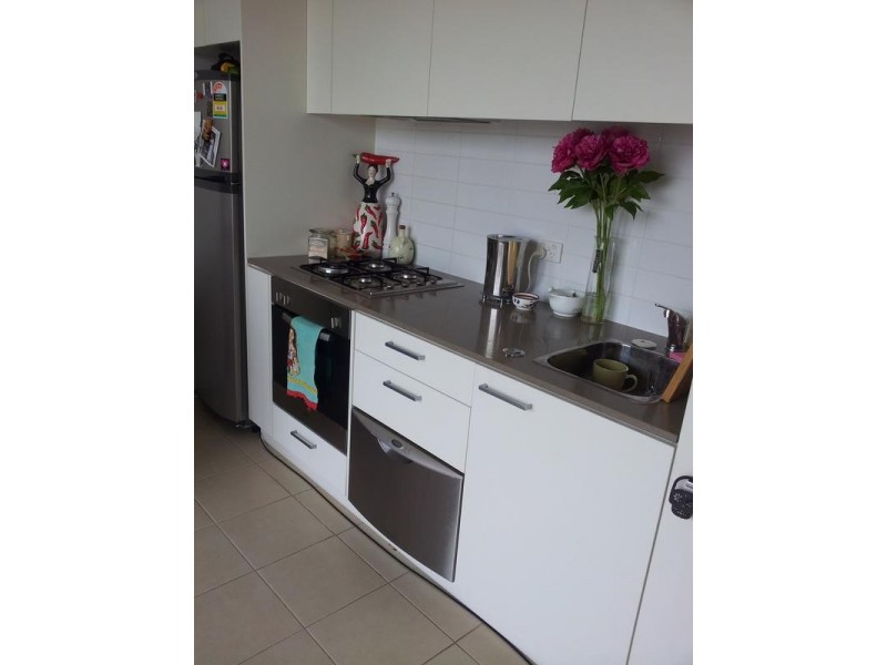 211/33 Cliveden Close, East Melbourne VIC 3002