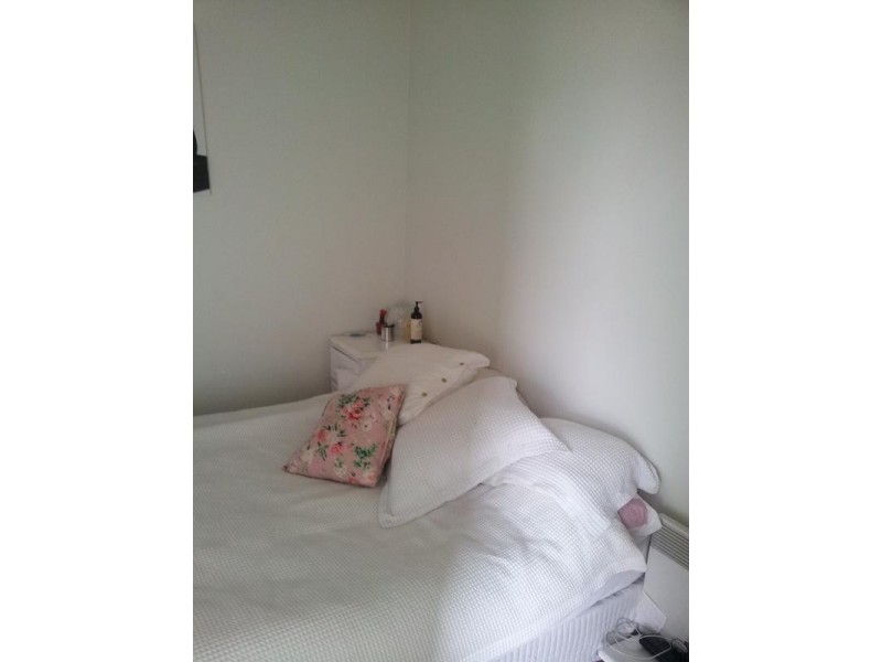 211/33 Cliveden Close, East Melbourne VIC 3002