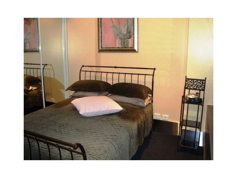 1004/325 Collins Street, Melbourne VIC 3000