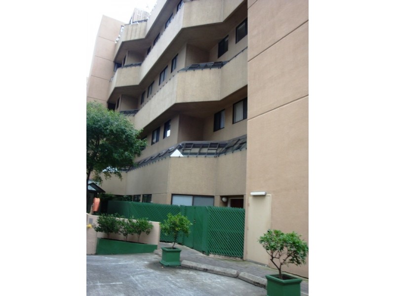 16/27 Queens Road, Melbourne VIC 3004