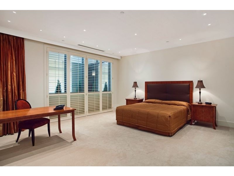 201 Collins Street, Melbourne VIC 3000