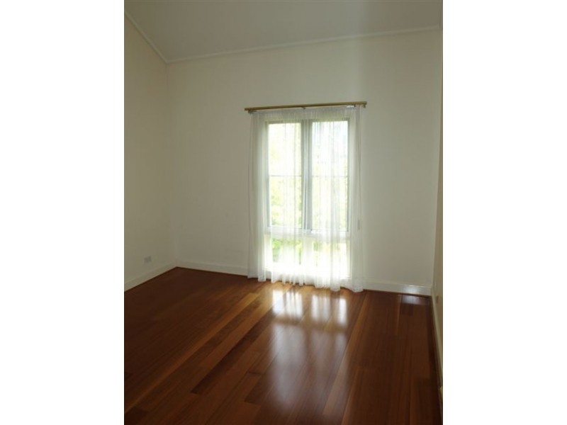 11/8 Wellington Cresent, East Melbourne VIC 3002