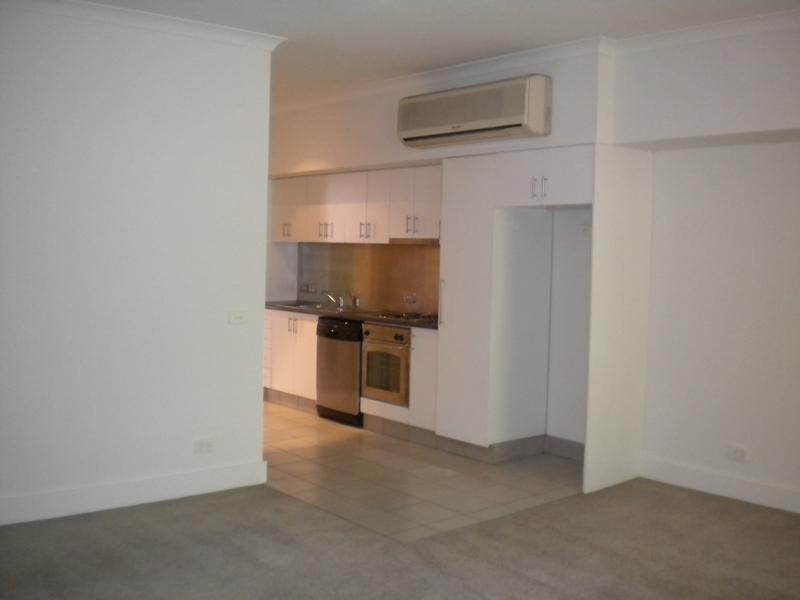 6/20 Somerset Place, Melbourne VIC 3000
