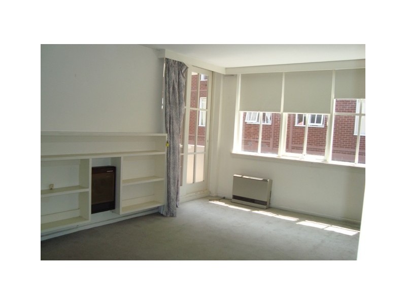 2/21 Powlett Street, East Melbourne VIC 3002