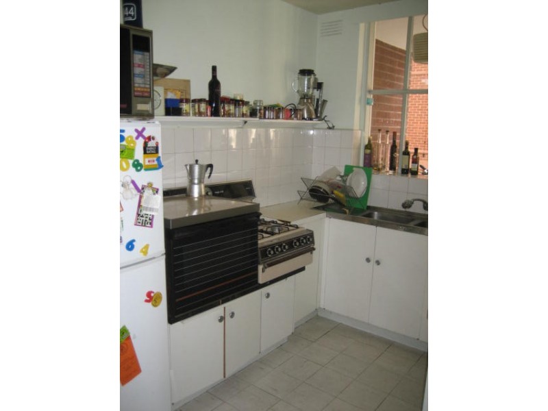 2/21 Powlett Street, East Melbourne VIC 3002