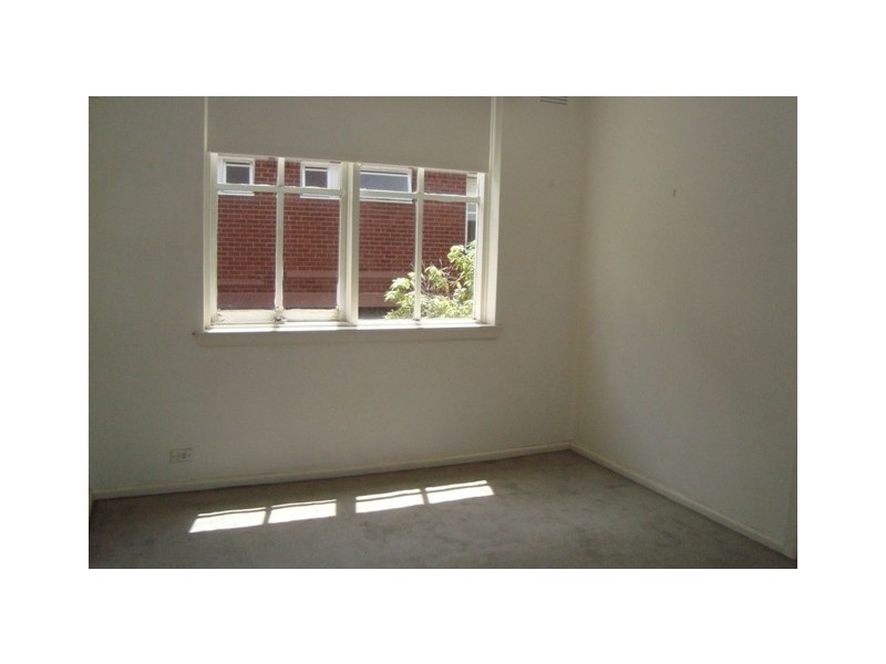 2/21 Powlett Street, East Melbourne VIC 3002